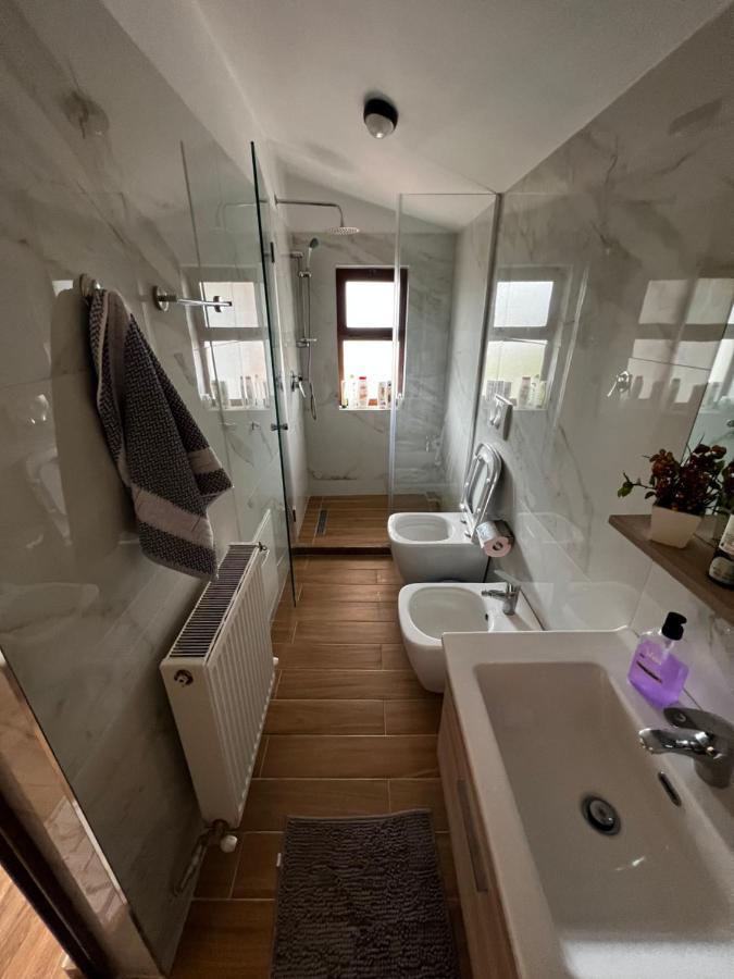 Retreat In The Centre Of Korce Apartment Екстериор снимка