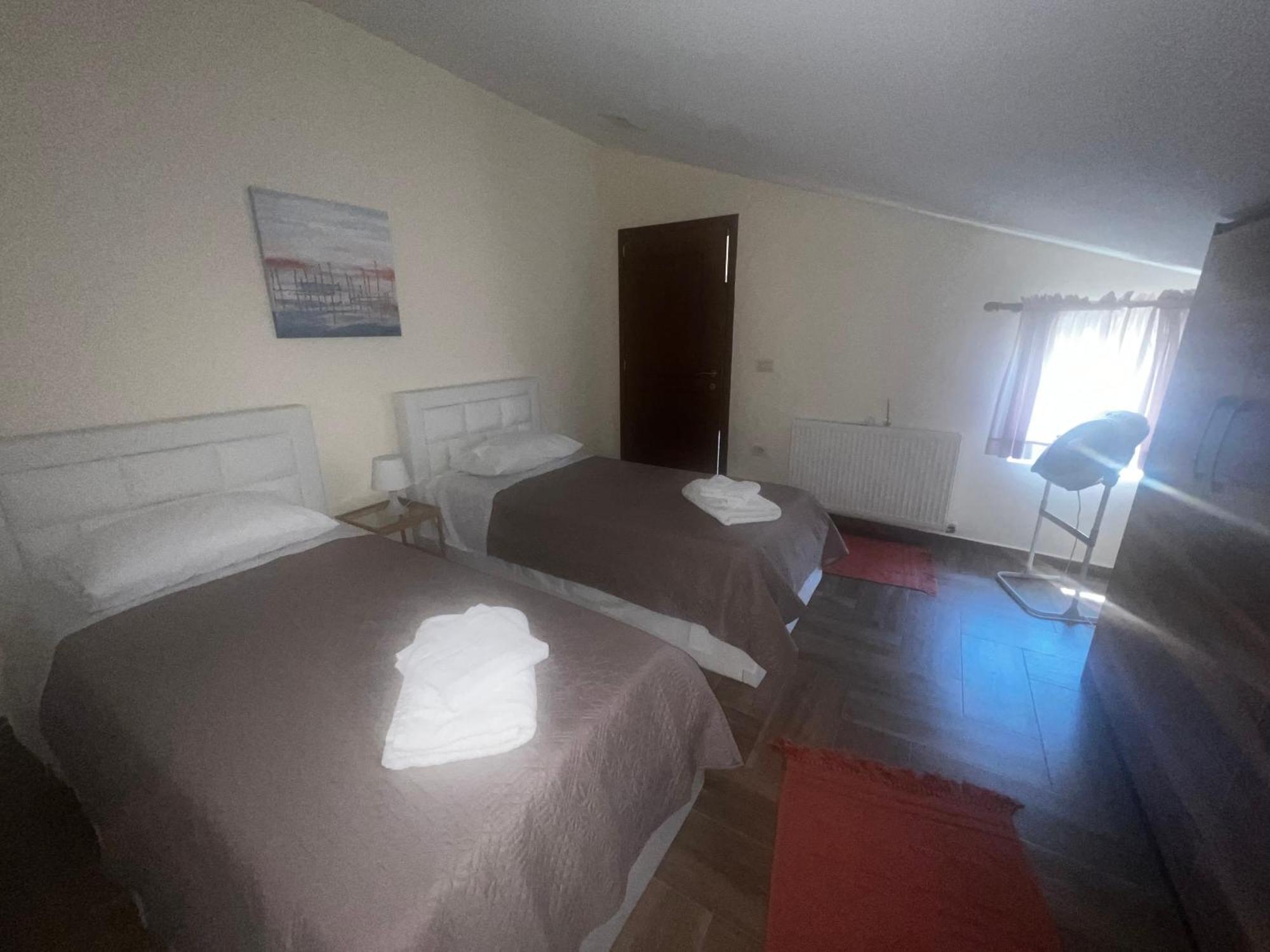 Retreat In The Centre Of Korce Apartment Екстериор снимка